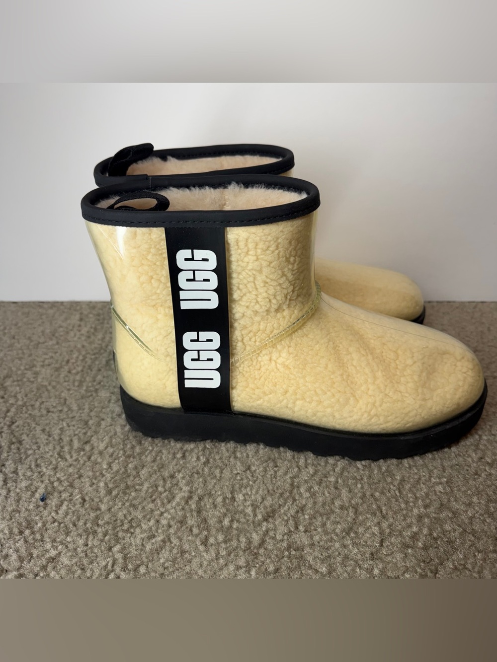 UGG Classic Clear Mini Waterproof Boots Natural Black Women's Size 11